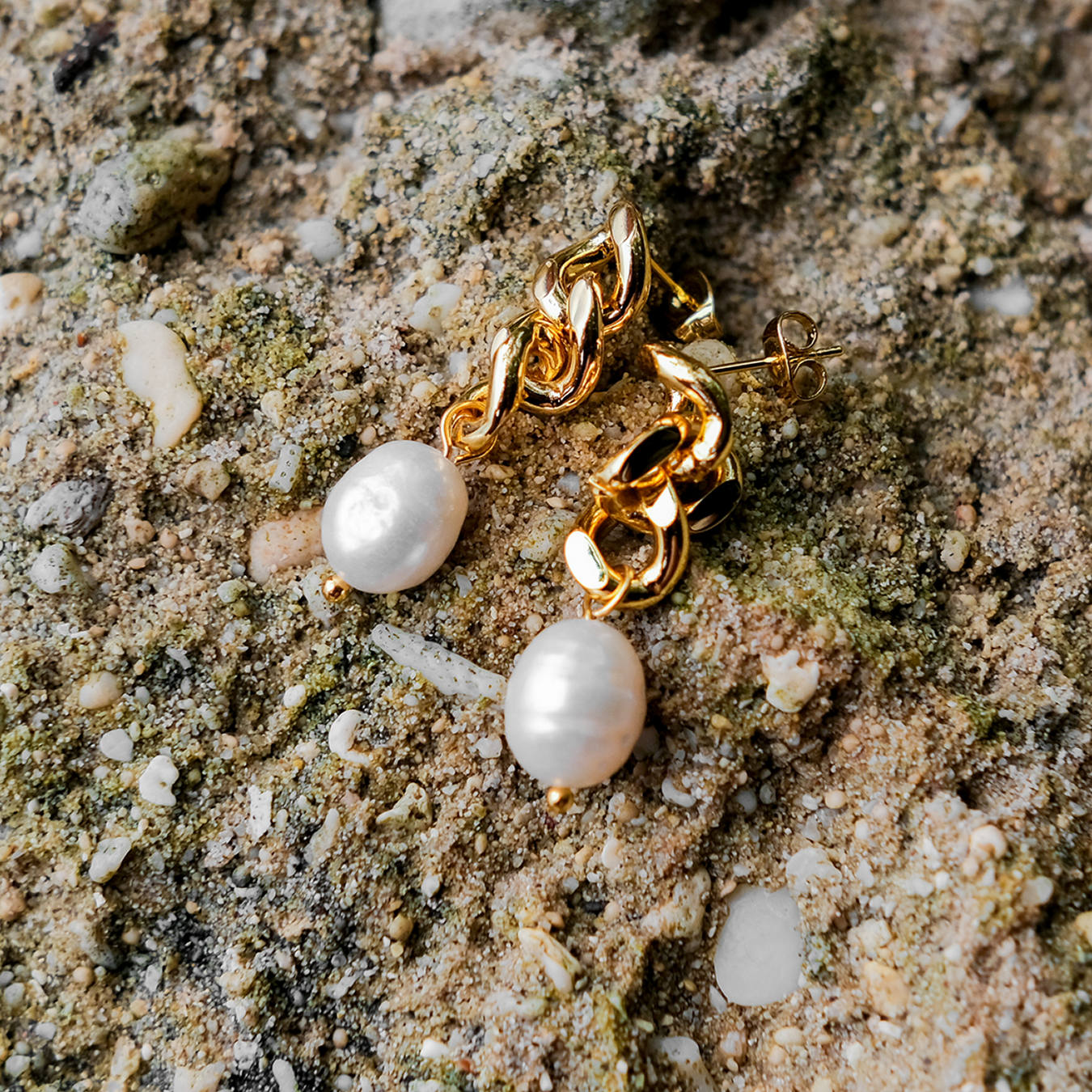 Lumina Pearl Earrings