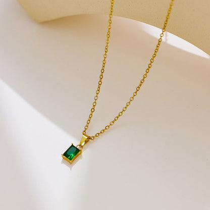 Emi Green Necklace